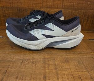 New Balance Rebel V4